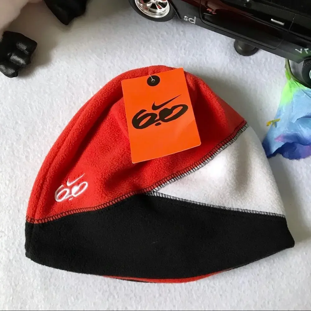 Nike 6.0 NWT Beanie For Youth Unisex 4-7 Years Old